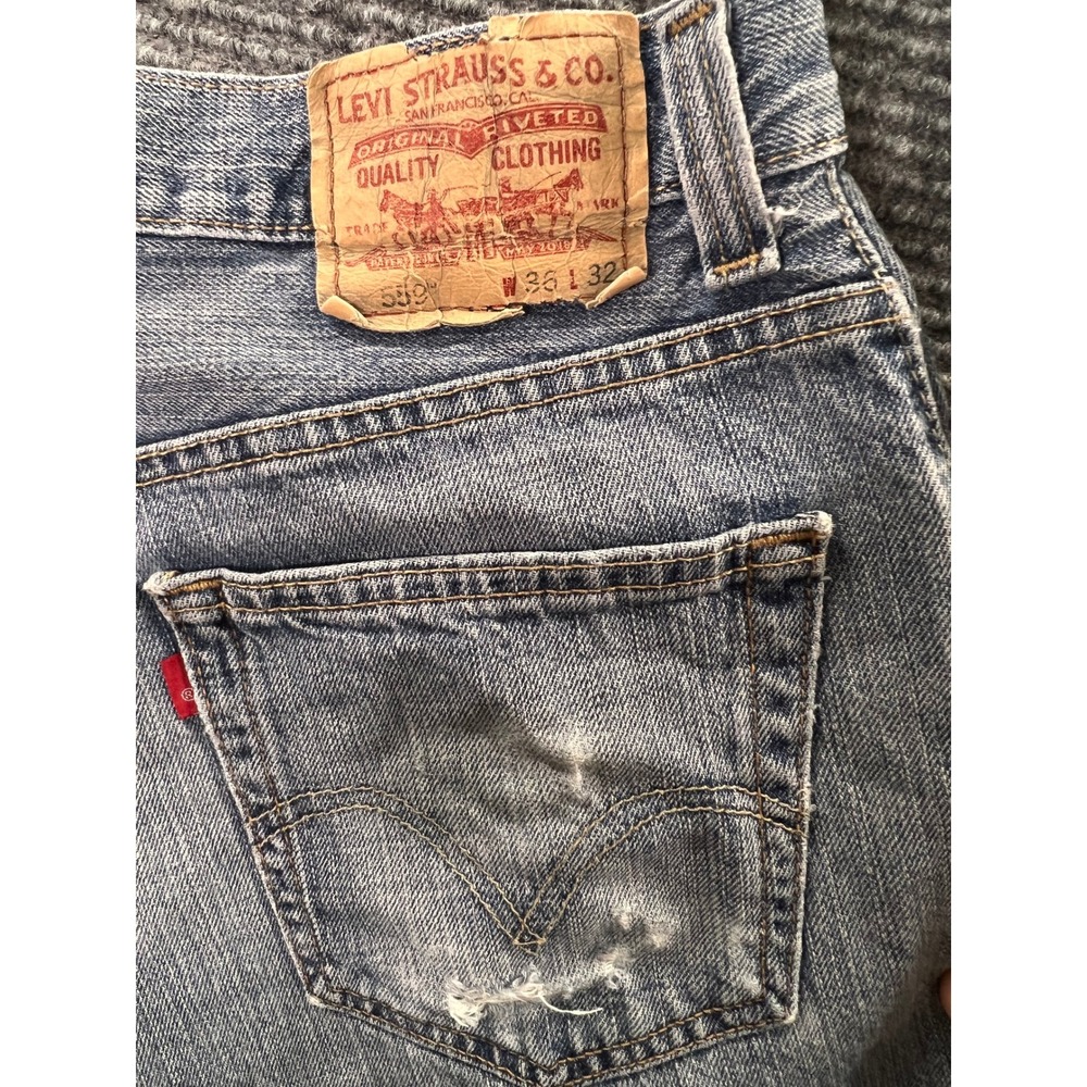 Levi's 559 Relaxed Straight Jeans Mens 36x32 Distressed Light Wash Denim Y2K - Picture 8 of 16